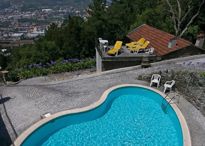 Casa Dos Lagos - 3* Braga